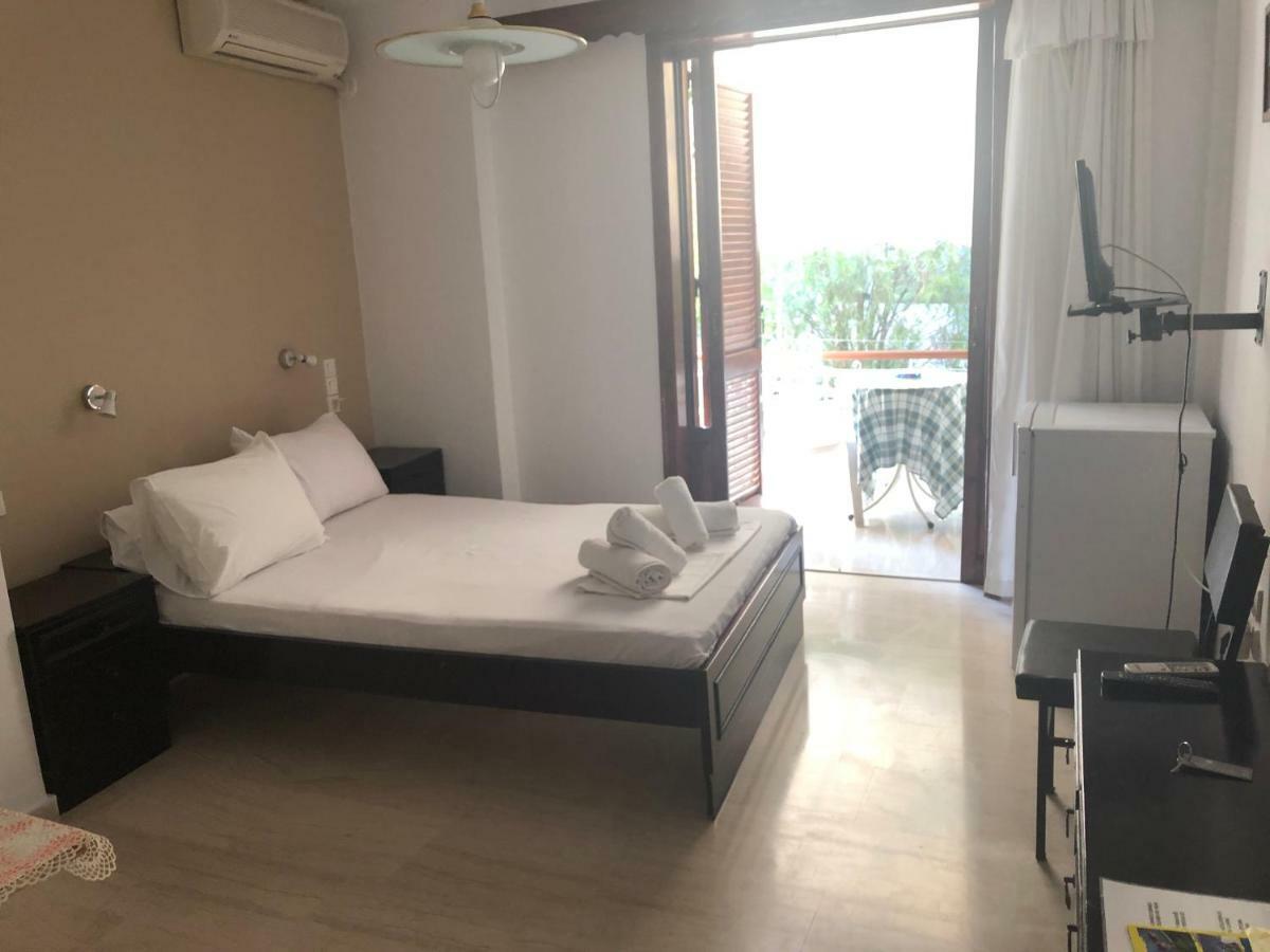 Dimitris Rooms Vlikhon Екстер'єр фото